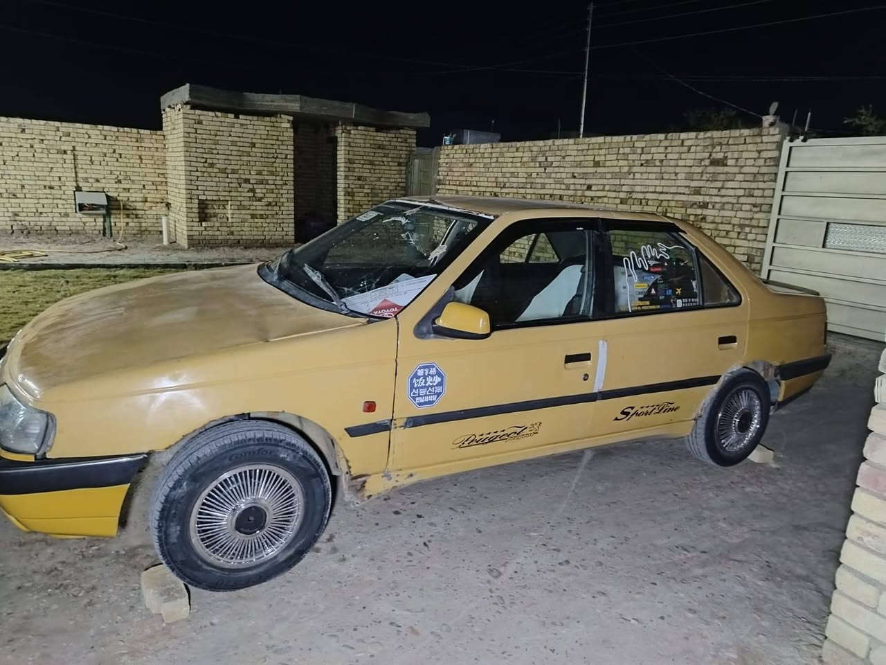 سلام عليكم البيع بيجو 405 /2012
سياره جاهز كير محرك تخم تاير  رقم احمر مسؤل عن سرقه وعشائر فقط السعر 11 وبيه مجال قليل
للاستفسار ***********
