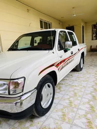 هايلوكس • ٢٠٠٥ • رقم كربلاء دولي