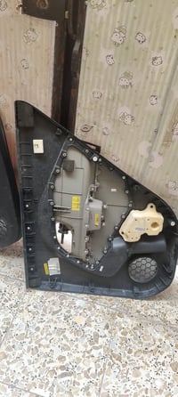 من رخصة الادمن عندي بطاين مال كيا ريو موديل 13 الي بالصور مال السايق و...