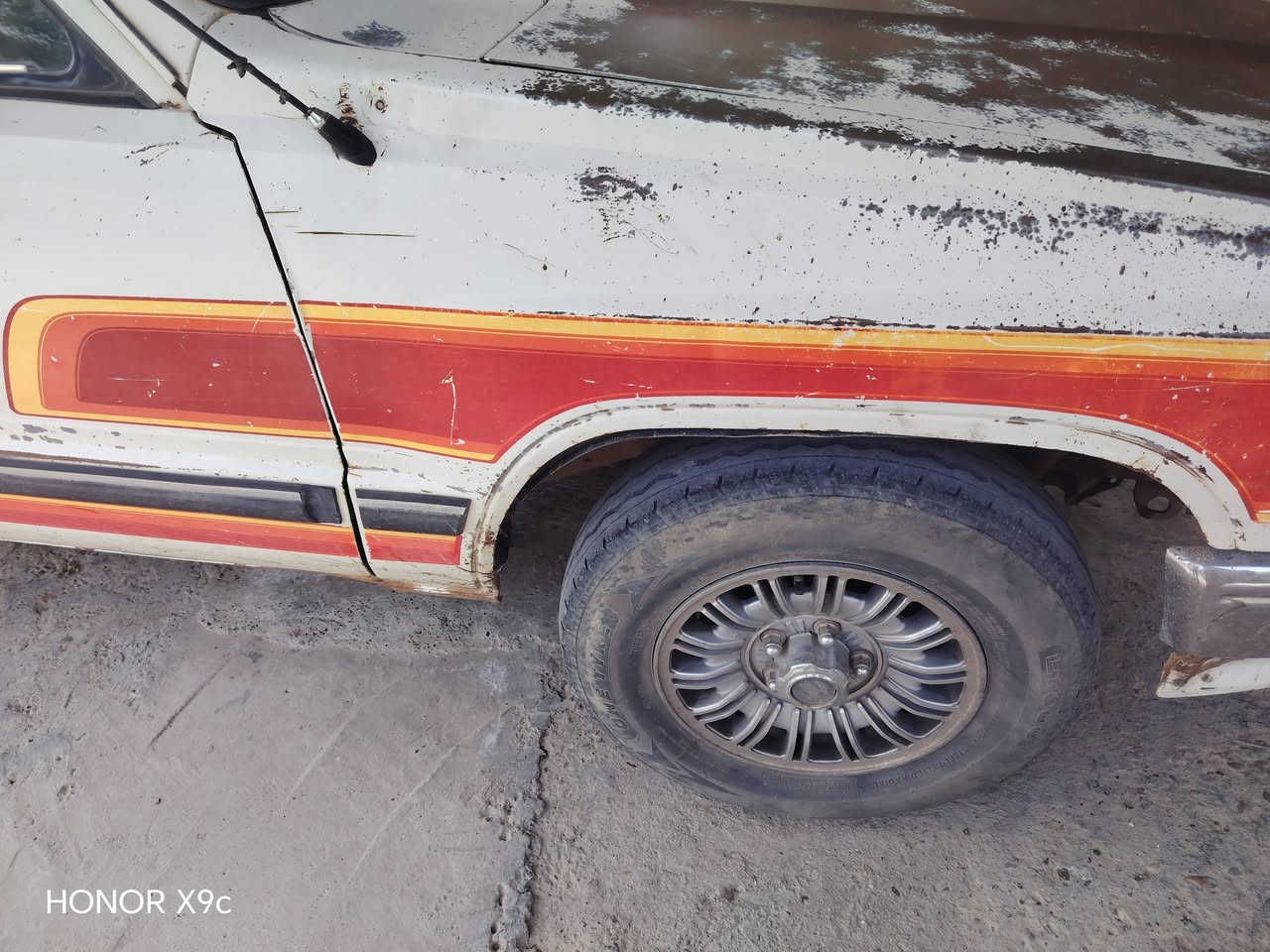 تيوتا بيكم موديل 88سنويه جديده 2028 على وضع شركه رقم بغداد سعر 55مجال ***********
