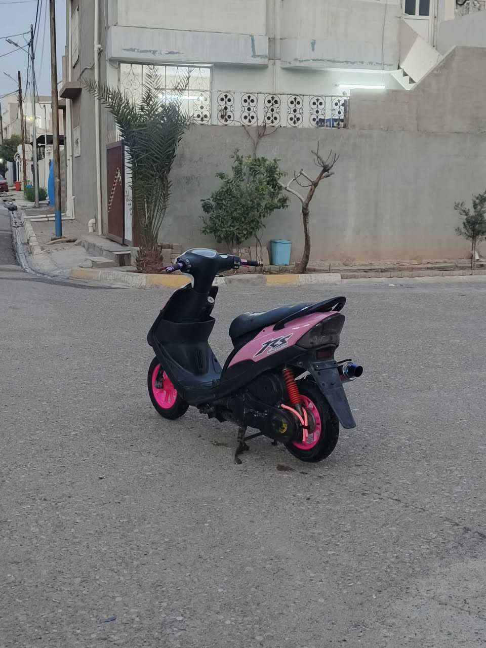 مـآڪس عدلـه للبيـع
لـون مميـز
موديـل2003
محـࢪك بـلآدي بـوشـه 49 نضيفـه ڪدام العيـن شلـعه ومعـدل طيـࢪآن تجـي وتشـوف بعيـنك 
دراجـه ناعـمه وحلوه مڪفـوله من ڪلشـي ودࢪآجـه شـࢪط لا صـوت لآ صـࢪف لآ بخـآࢪ ومحـࢪك شـࢪط صبـآنـه مٱ مطخـوخ
عليها تزويدات خير من الله 
صالنصه ATRT حلزوني 
وياله رياضه 
فضله دهن 
يدات بريك 
يدات بانزين 
اشاير 7الوان متغير
بكلايت 7الوان متغير 
عليها عدسه زنون 

آلسـعࢪ 850بيهـآ مجـٱل وتـࢪهـم مـࢪآوس حسـب قنـٱعه مـڪٱنـي تسعيـن سـآيـدين بـدآلـه.


**إذا كنت صاحب هذا الإعلان وتريد حذفه لأي سبب، رجاءا أرسل رسالة إلى الدعم الفني**