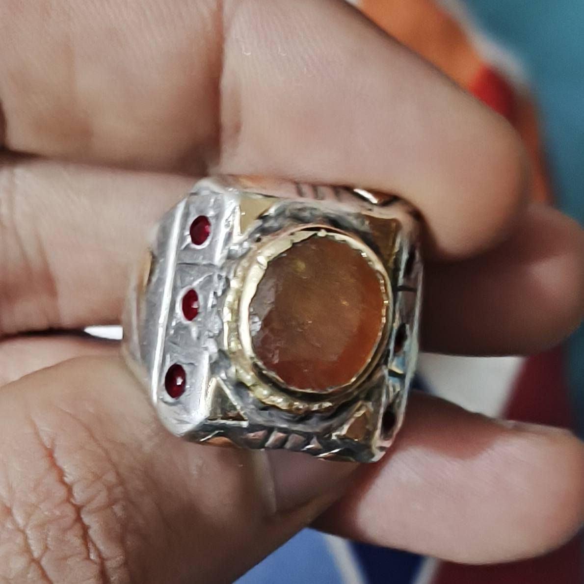 محبس فضه ياقوت داير وجوانب ذهب عيار 21 الشراي يتفضل خاص


**إذا كنت صاحب هذا الإعلان وتريد حذفه لأي سبب، رجاءا أرسل رسالة إلى الدعم الفني**