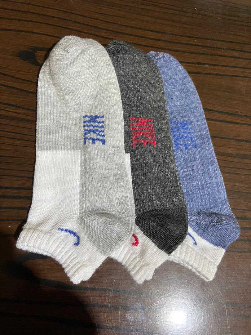 جواريب ولادي بناتي درجه فاخره جدا للتواصل ***********
