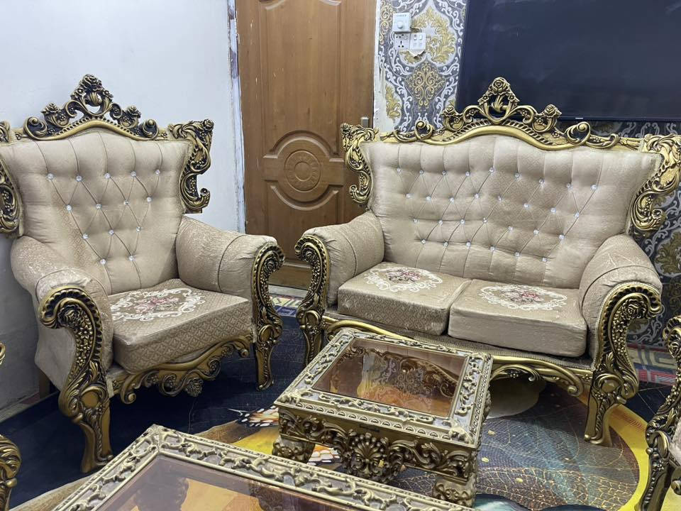 تخم ملكي 10 مقاعد مع طبلات للبيع ب325قفله
‭***********‬
