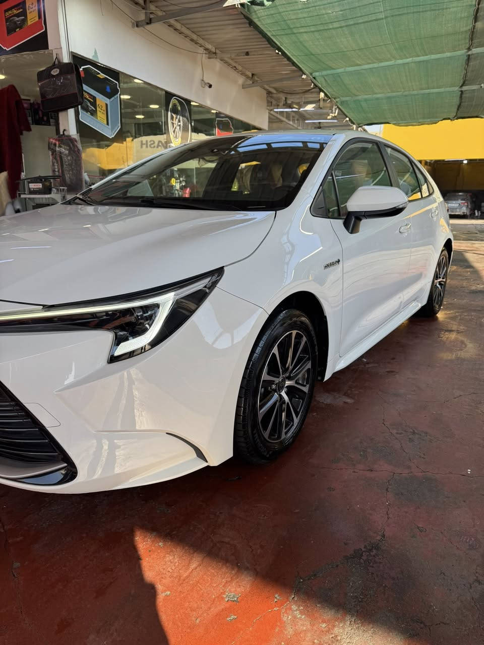 السلام عليكم البيع تويوتا كورلا موديل ٢٠٢٤ زيرو ماشيه ١٧حقيقي وعل أيدي استلام شركه بعدهي كاعيات مامشدوده بصمات شركه بعدهي وضع شركه وجبه الأولى مال الجاسم مكفوله سياره  مواصفات ١/١ بصمه

فتحه 
محركه ١٨٠٠ 
قطعتين تبريد 
ثلاجه  
رادار
هندريك بصمه 
واتو هولد 
يكو 
لايت زنون عالي ناصي 
تحكم ستيرن جهتين 
شاشه
هواي مواصفات حلوه السياره وعمليه 
السعر ١٥٠ وبيها مجال مو شرايه وتحب تعامل لتوصل يمي الله يخليك سياره مال بيت وجديده بمعنى الكلمه بيها طخه اسفل باب السايق صغيره وممبينه كلش خفيفه نطخت بلعامود 
سياره بسمي ومرقم وكامل مكاني العامريه
 ***********
‭٠٧٧٧ ٢٠٧ ٢٧٣٤‬
