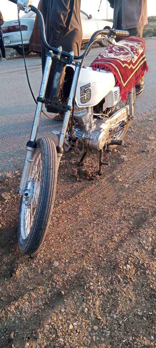 سلام عليكم من رخصت مدير الكروب دراجه البيع موديل 2015اوراق صولي دراجه مصبوق المحرك جان اسود بس لا تنقيص ولا تبخير سعر 400 اوبيهى مجال مامتواجت علفيس ***********
