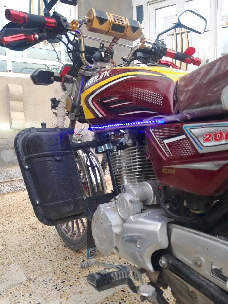 للبيع 24 شكل 25
كلش نظيفة محرك مكفول كهربائيات كلها شغالة بصمة سويج
الدراجة مرتبة ثكيلة ورزنة 
725 وبيها مجال 
***********
