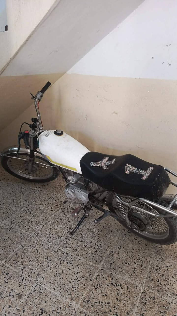 سلام عليكم دراجه بارت نضافه كدام العين 240بيها مجال مو شراي لاتعبني مكاني باب شمس كراج شمال


**إذا كنت صاحب هذا الإعلان وتريد حذفه لأي سبب، رجاءا أرسل رسالة إلى الدعم الفني**