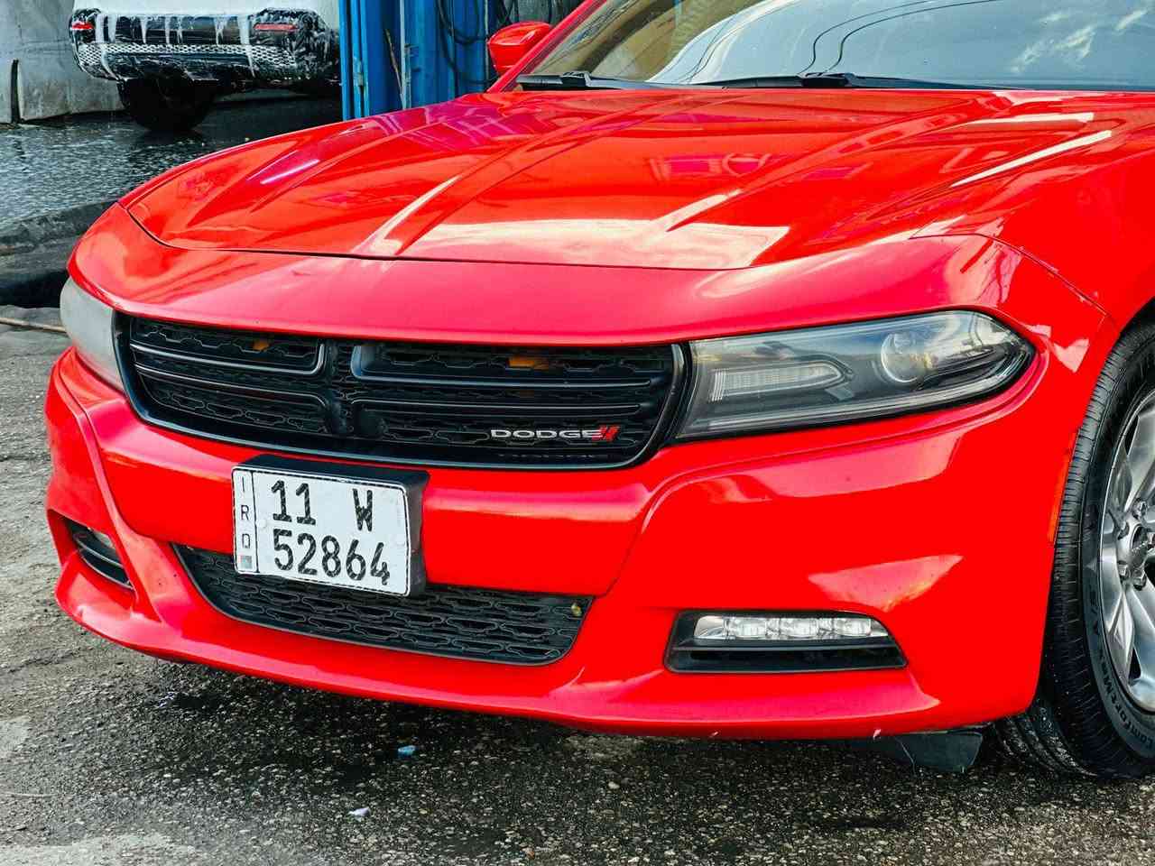 السلام عليكم جارجر 2018للبيع  السعر 225 اوبيهة مجال السيارة بدون حادث قطعتين دبل كود جاملغ خلفي او قبق جنطة او بيهة بخشم الجاملغ الأمامي شوية بارد قليل مامصلح مامبين مكاني كربلاء ***********
