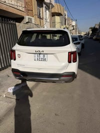 سورينتو 2024 رقم بغداد رقم جديد كفاله عامه من كلشي  السياره ماشيه12 أل...