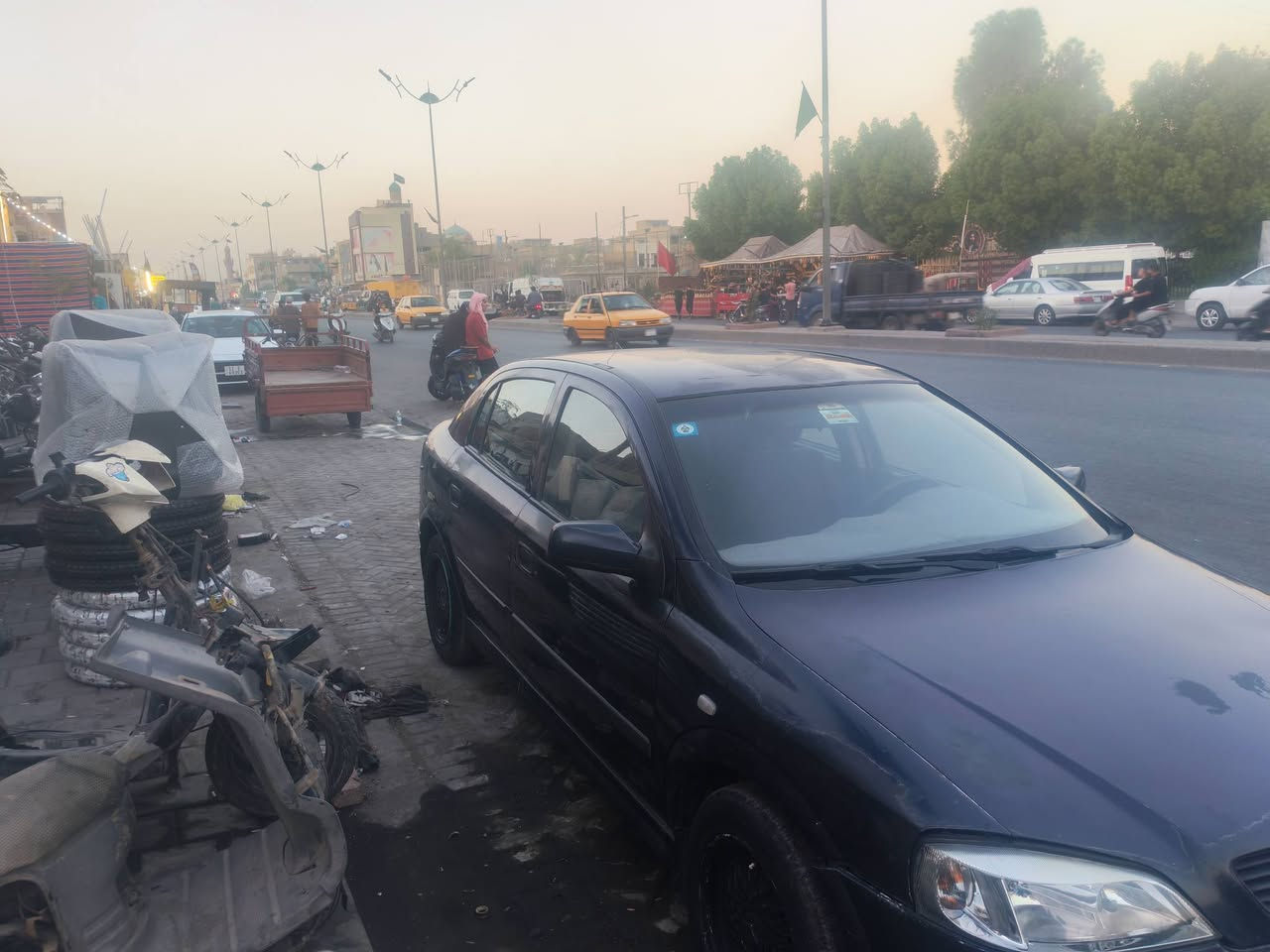 سياره جاهزه من كلشي مكينه وكير مكفول موديل 2002 التبريد شاد منظومه جديده بس غاز نقصها
السعر ٤٨ وبيها مجال
***********
