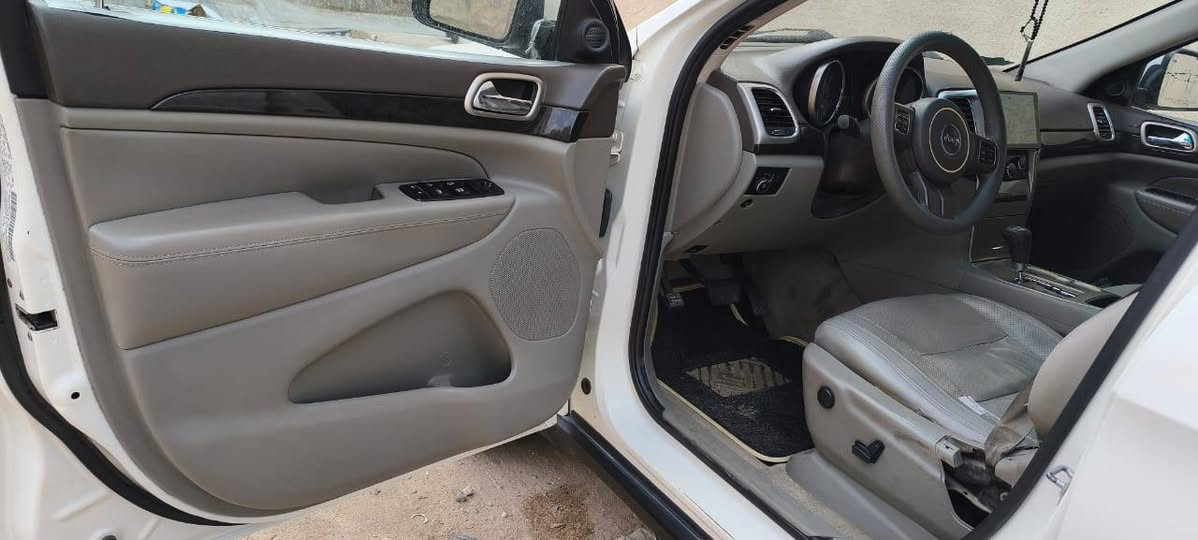 انا مكلف بالنشر هذا رقم راعيه واستفسر منه على سياره ***********
