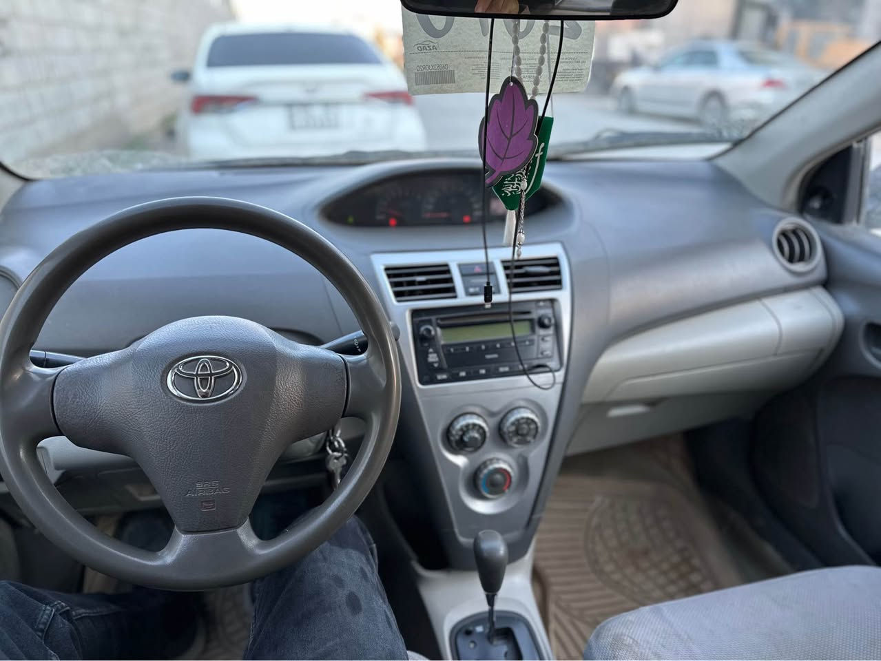 سەرەتا بەناوی الله گیان
توێتا یارس بۆ فرۆشتن ٢٠١٠ سەنەوی بەسەرچووە وەکالەی بەناوی خۆمەوەیە داعمی نییە عام بۆیاخە تۆماتیکە دەبڵ گێچە گیرو مەکینە موسو براوە تەحویل و خرامە بەشەرت مەکینە بچوکە ماشاالله هەر بۆن بە بەنزینەوە ئەکا سعری ٧٢ گەلاو کەمێک ماعمەلە لە سلیمانیم تکایە ئەگەر موشتەری نیت چات مەکە بۆ سعر تاقیکردنەوە  
لەگەل ریزم 
📞*********** السليمانية, العراق
