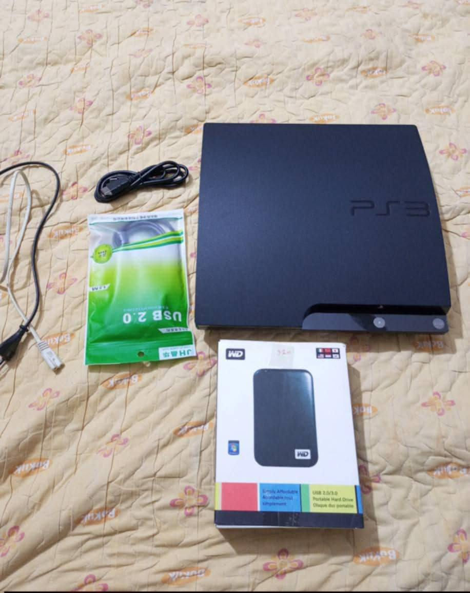 سلام عليكم ورحمة الله بلي 3 سلم للبيع مع هارد يحتوي ع مجموعه من الالعاب مع يدتين وغراضه كامله حت كارتونته وياه واستخدام كلش قليل للتواصل ‏‪***********‬‏
