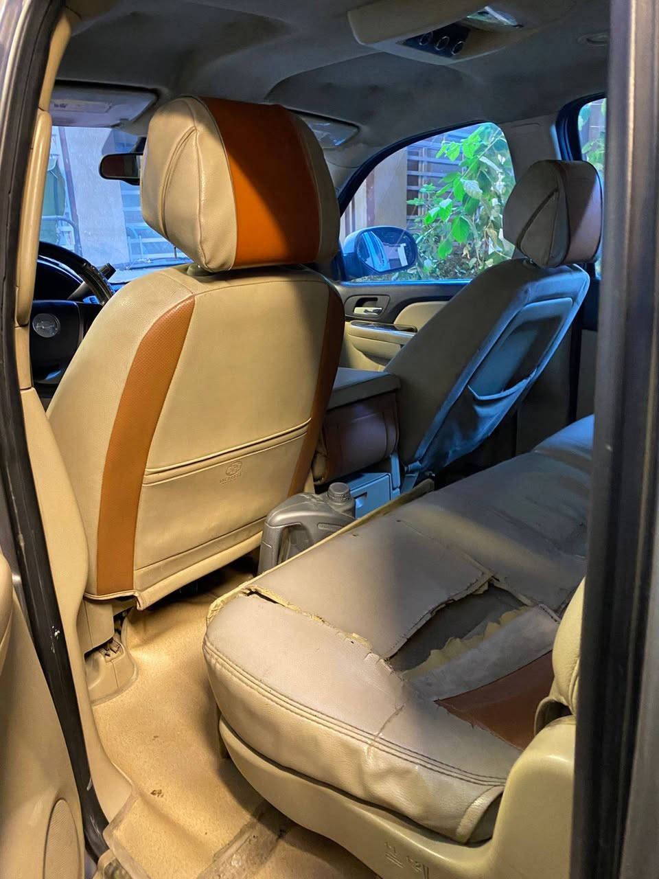 السلام عليكم
يوكن شوفر ليت
موديل 2008 خليجي رقم بصره تحويل مباشر مصفره هيئه وضريبه كفاله من الضربه والكص ونقل الجثه جاهره من تبريد وتدفئه ومكينه جديده 5300 كير 700

مكان السياره بل كوت 

السعر 135  للاستفسار *********** /***********  غير متواجد عل الفيس
