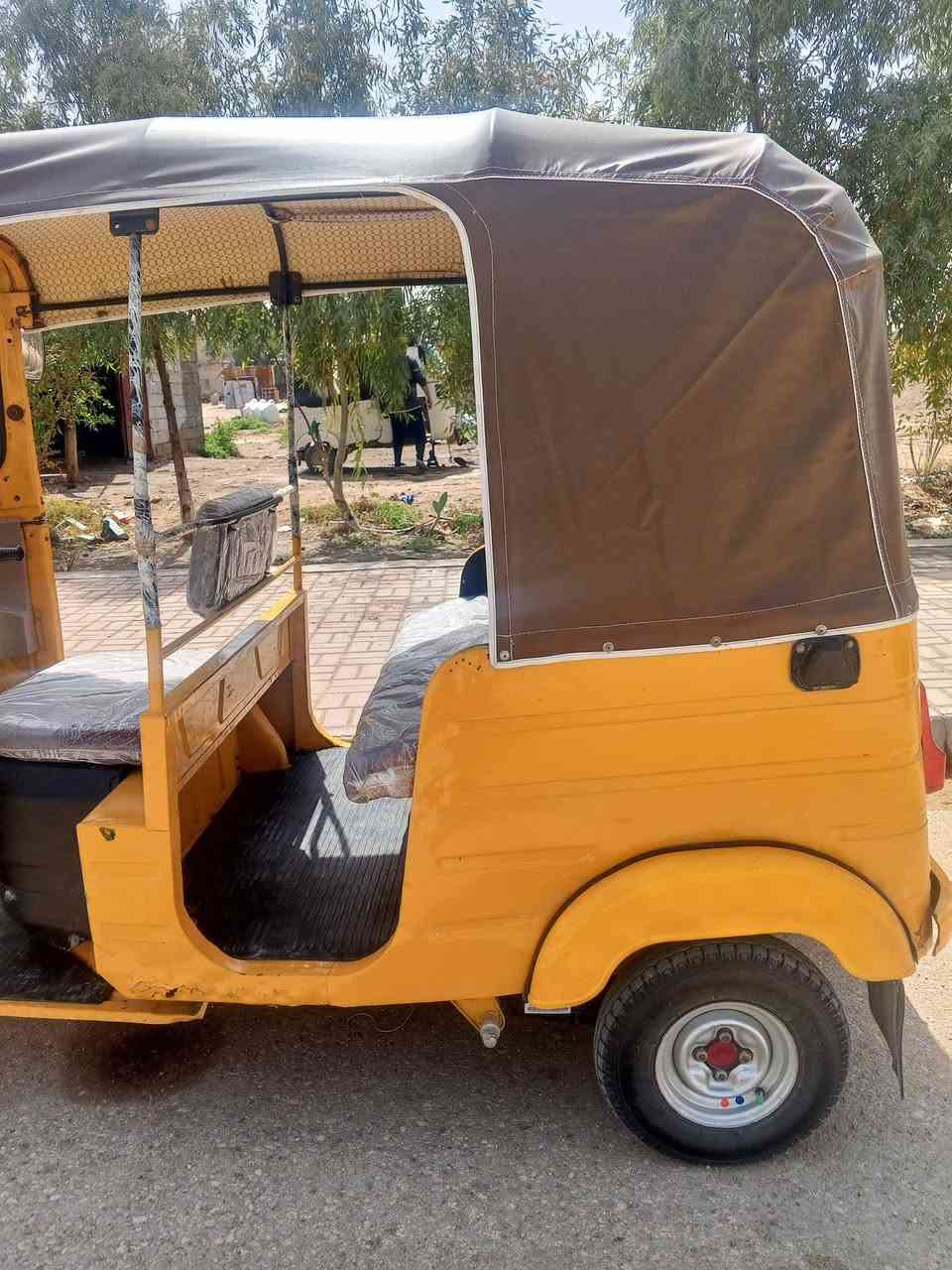 السلام عليكم تكتك موديل 19شهر 10 للبيع تكتك رقم واس تخم تاير مكينه لا تنقيص ولا تبخير  للاستفسار الاتصال على الرقم ‏‪***********‬‏
