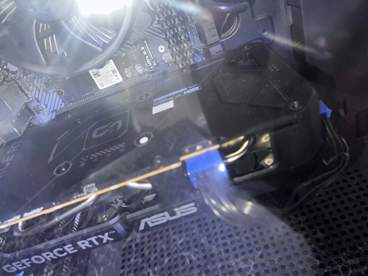 سلام عليكم
السعر مليون و ١٥٠ الف

كيس و ماوس و كيبورد ميكانيك و ماوس باد

شاشة mass 180h 

سبيكرات شاشة

مواصفات التجميعة

RTX 5060 asus 8 g

Intel i5 11

16 g 3200 

Sdd 500g samsung

P.s Atx 650w black

M.B H510

Case rock 

١٠ الوان rgp متغيرات 

استعمال شهر فقط فقط

بعدها بالضمان


**إذا كنت صاحب هذا الإعلان وتريد حذفه لأي سبب، رجاءا أرسل رسالة إلى الدعم الفني**