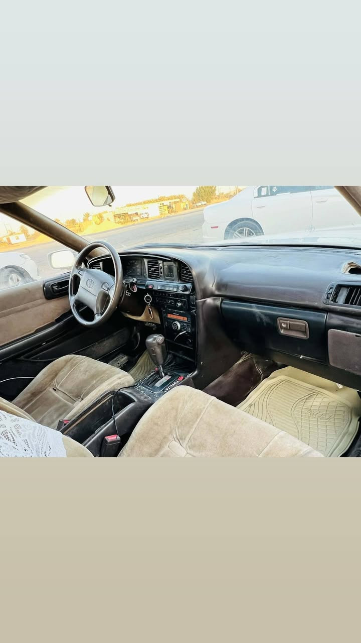 السلام عليكم
مارك مسطره موديل 1992 رقم دولي بسمي مشروع وطني واسط سنويه لل27
سياره حلوه جاهزه كير مكينه ونجي جدد 
مكفوله من الضربه القويه مكفوله من الكص ولاصوليات والعيب شرعي تخم تاير جديد حداديه امامي وخلفي جديده تبريد مايشتغل
العنوان ذي قار شطره 
السعر 43
الهاتف ***********
