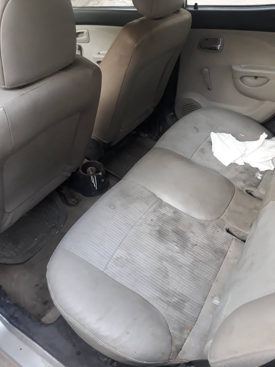 بيكانتو ٢٠٠٨ سيارة باسمي رقم جديد سنوية جديدة كير عادي مابيها نقص عنوان بغداد رصافة  السعر ٤٨ و بيها مجال رقم ***********
