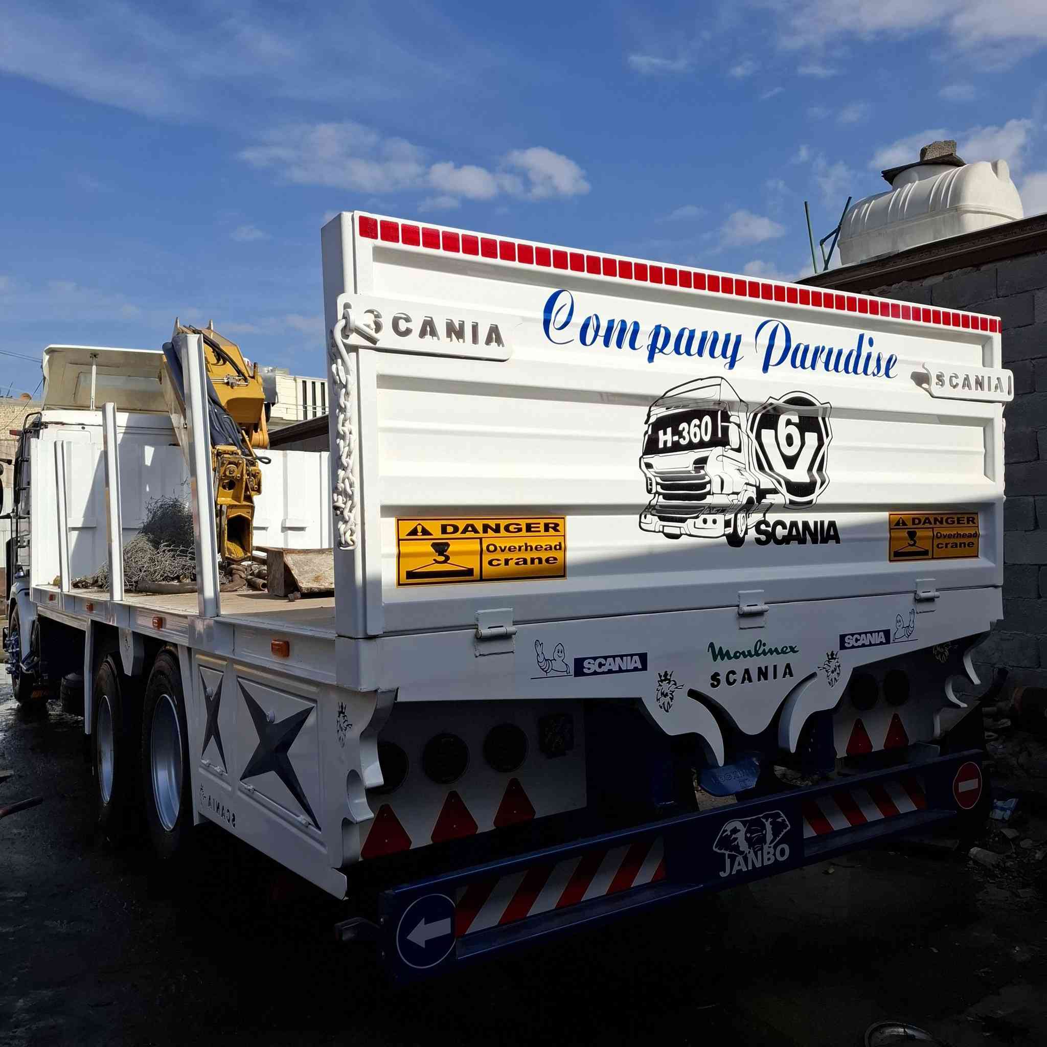 البيع سكانيه ١١٣ جهاز ١٢طن ٣ سلايتات رقم انبار، سنويه جديده بل سنويه راس تريله مكينه ١٣ كير،٥/٥ سنكل دبل تاير ويل كب بدي جديد شمالي جاهزه العمل مكان بغداد الاستفسار *********** شراي يتصل
