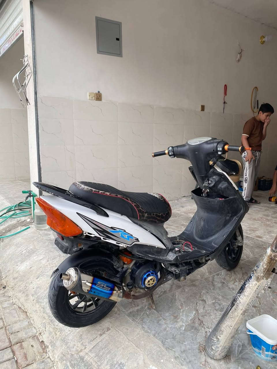 محرك لاطش راجز فلاوين طاك يعني مو بستم وروله اني كلت لاطش للتوضيح  سعر 200خاص متواجد


**إذا كنت صاحب هذا الإعلان وتريد حذفه لأي سبب، رجاءا أرسل رسالة إلى الدعم الفني**
