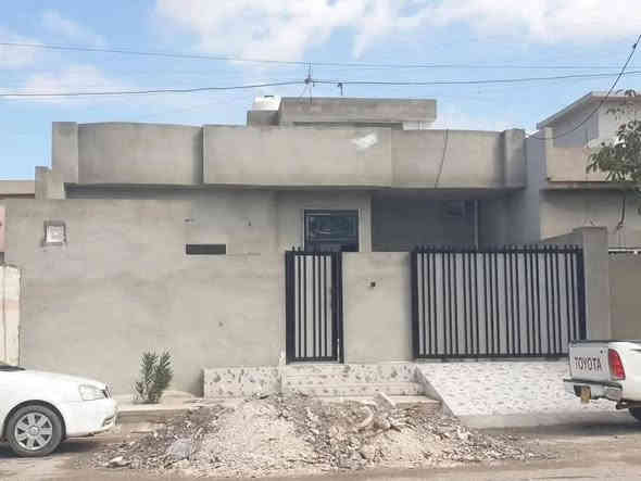 اعمالي صبغ الواجهات بمواد وعمل درجة اولى بمواد #سلكونية #مقاومه_للأمطار #واشعة_الشمس #وباللوان_ثابتة تدوم لسنوات
#ترميم #وصبغ البيوت والمحلات والمجمعات السكنية والطبية الداخل والواجهات الخارجية والابواب الحديد والشبابيك والابواب الخشبية
يوجد لدينا صبغ خاص #للسيراميك و #اخشاب_الصاج 
للعمل راسلوني على صفحة الفيس بوك او الواتساب ***********
#نضافة_العمل_شرطنا_الاول
#الديوانية
