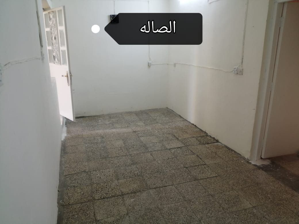 توجد لدينا شقه طابق ثاني في الغزاليه قرب شارع المدارس تحتوي على هول مطبخ حمام غرفه نوم 5×5 وغرفه ثانيه 3 × 4 للاستفسار الاتصال بالرقم ***********
