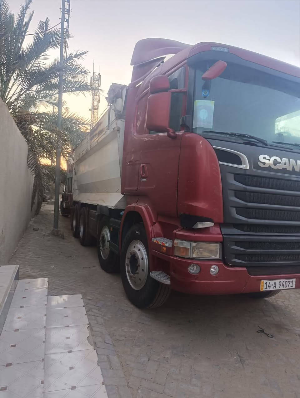 السلام عليكم اسكانيا للبيع موديل 16مكفوله بسمي رقم بصره حجم 520كيراوتماتيك كلج عنوان بصره ***********ابوريام الاتصال من الساعه 9صباحن لى 9مساء تحياتي للجميع
