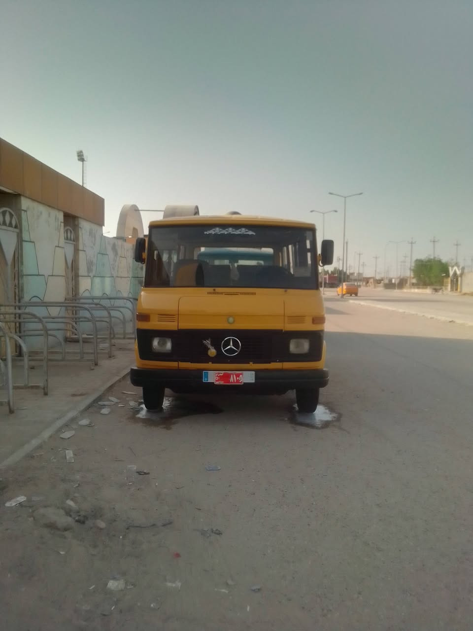 السلام عليكم مارسدس١٨للبيع سياره جاهزه  للاستفسار  *********** راعيه أبو السنويه بل ناصرية
