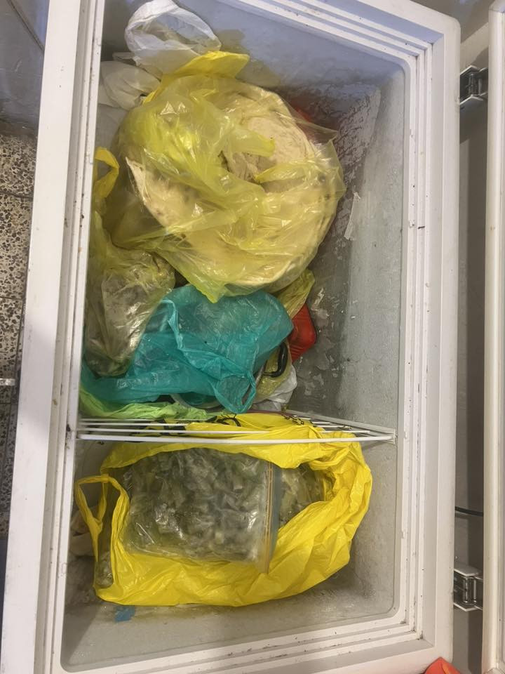 للبيع مجمدة Worldwide نضيفه تجميد ممتاز مستعمله سنة للاستفسار *********** واتساب متوفر
