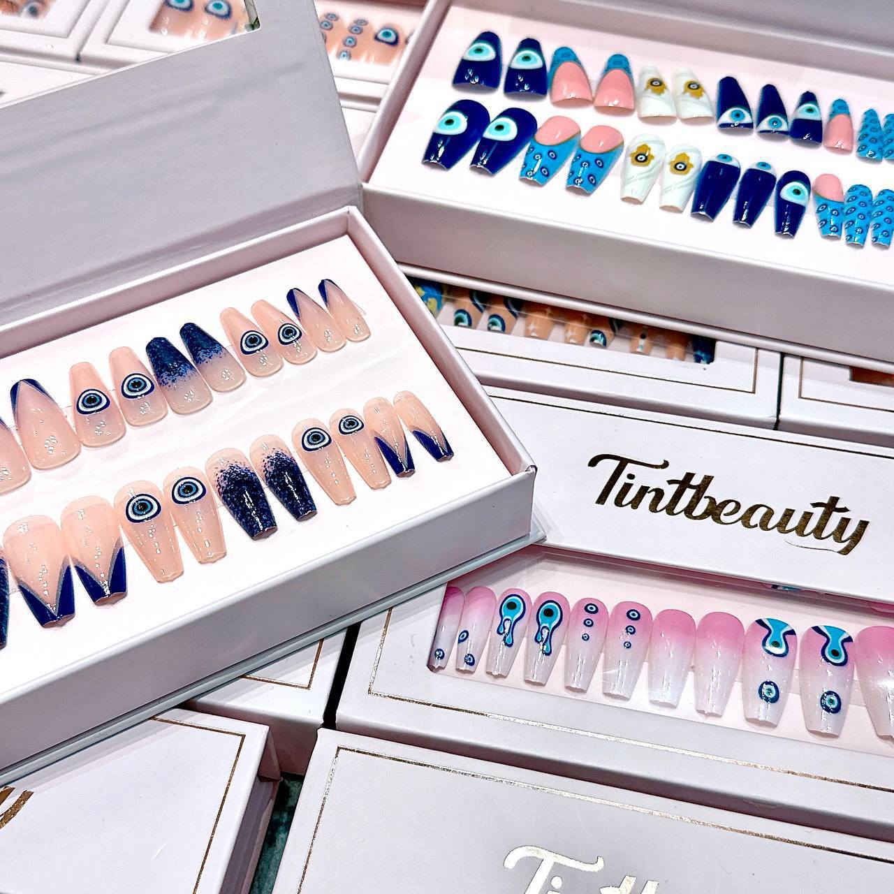 أظافر اكرلك عين 🧿 توفرت 😍

السعر 5


**إذا كنت صاحب هذا الإعلان وتريد حذفه لأي سبب، رجاءا أرسل رسالة إلى الدعم الفني**