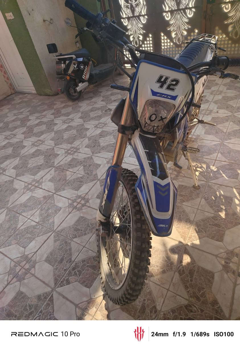 السلام عليكم crx 300 للبيع دراجه نظيفه ممفتوح برغي بيها مكفوله مكينه كير ب 1150 مكاني بغداد الدوره 
رقمي ***********
