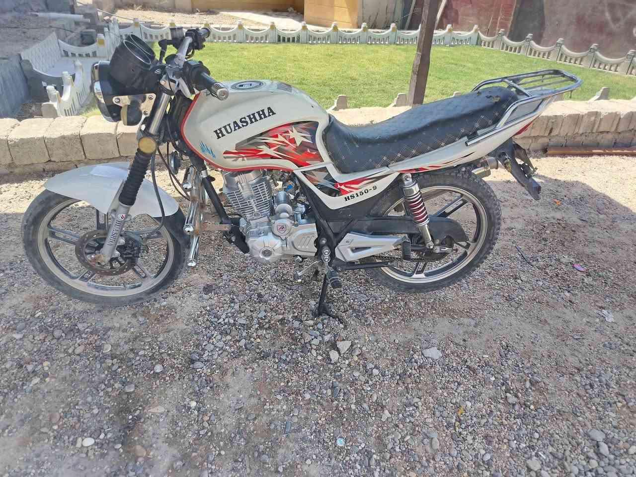 البيع موطور هيوشه موديل 2023 بعده حيل نضيف وضع شركه محرك ممدود علي صبانه السعر ب 700 بي مجال بصيط الشراي يتصل ***********
