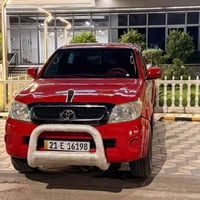 toyota hilux 2011 مەرزیە ٢٠١١ تاک  دەبل ئەکسل بۆ فرۆشتنە   هەموو گیانی...