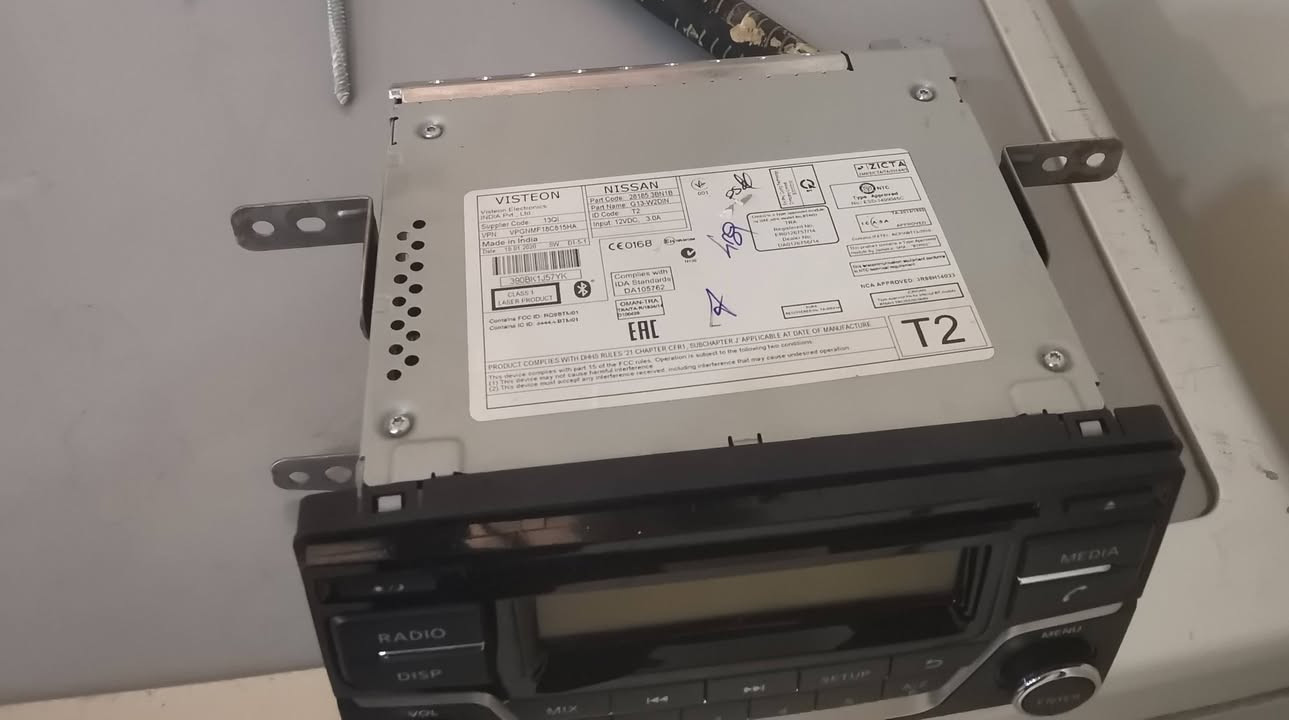 السلام عليكم ورحمة الله راديو مسجل سني هندي جديد قيم واخذ مكاني بغداد الدورة ***********
