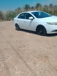 سيراتو 2011 جير ومحرك مقفولات سياره بيت قطعه ثلاث قطع سنويه باسمي رقمه...