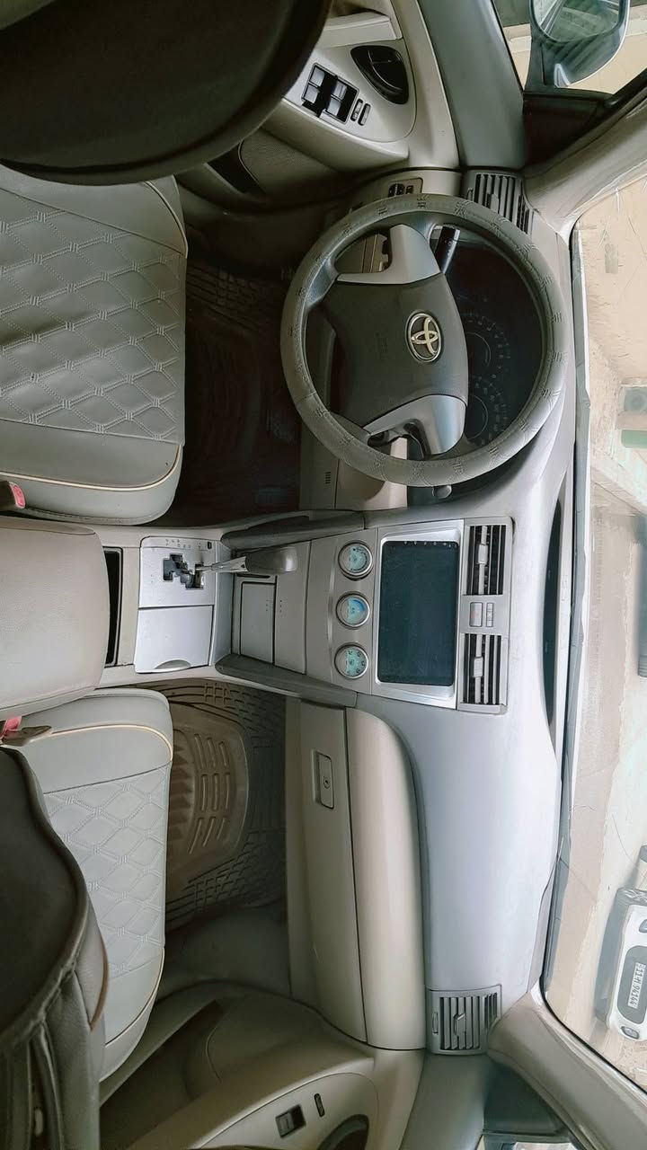 سلام عليكم كامري للبيع موديل2008
خليجي بيهه ٣ قطع بلعراق صبغ صفحت السايق 
تايررات جدد صدر نص عمر 
مكينه كير خير من الله  2400
بااسمي تحويل شوكت ماتحب 
رقم ريالى 
السعر 95 ورقه وبيها مجال شي بسيط 
العنوان بغداد الشعب 
لل اتصال ***********
