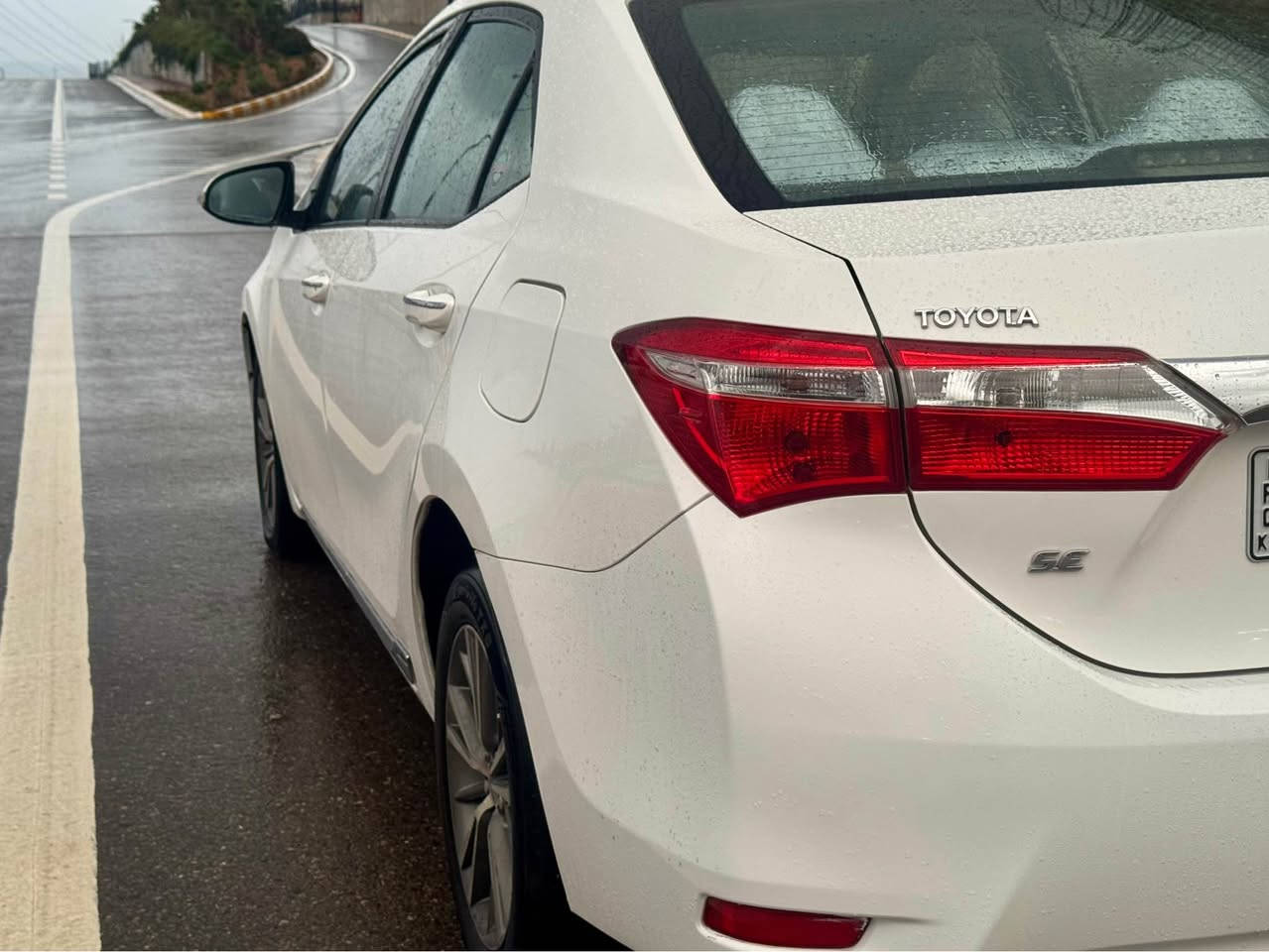 کرۆلا 2015 SE خلیجی مەکینە 16 سفری شەریکەی ساز سپی بەفری بێ بۆیاخ یەک پەڵەی بچوک ساردی هەیە لە درگای دوای سەکن بێ ناوگرتن نمونەیە لە جوانیا 170 هەزار ڕۆشتوە گێڕ و مەکینەی نەکراوەتەوە و بێ عەیبە سەنەوی تازەیە تەقەو ڕەقەی نییە . هەموو زانیارییەکانم نوسیوە و 137 گەڵاو مەجالێکی کەم … ***********__*********** السليمانية, العراق
