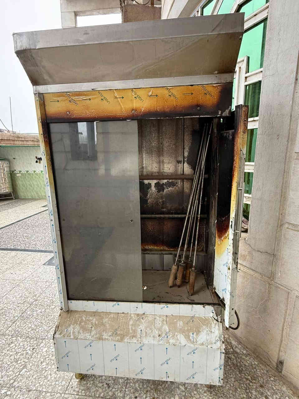 سلام عليكم غراض مطعم للبيع العنوان أطراف بغداد منطقه السعاده ***********.
