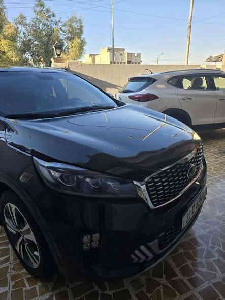 سلام عليكم مكلف بل نشر 
سورنتو ٢٠٢٠ اسود ملكي خليجي 
استلام شركه 
سياره جديد ومشيها قليل 
مكينه وكير شرط مامفتوحات 
تفاصيل داخل الفيدو 
سعرها ٢٧٠
سياره بسمنا من الشركه مالك واحد 
***********
