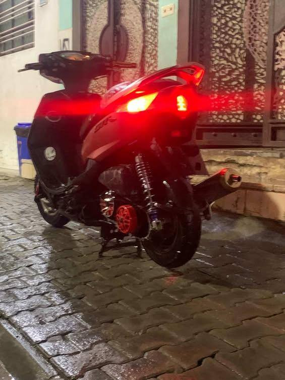 سلام عليكم ثلعب gtr للبيع مكينه ممفتوحه دراجه كامله مكمله وغراضها الابلاديه موجوده سعرها 600 وبيها مجال للشراي راسلني واتس ***********
