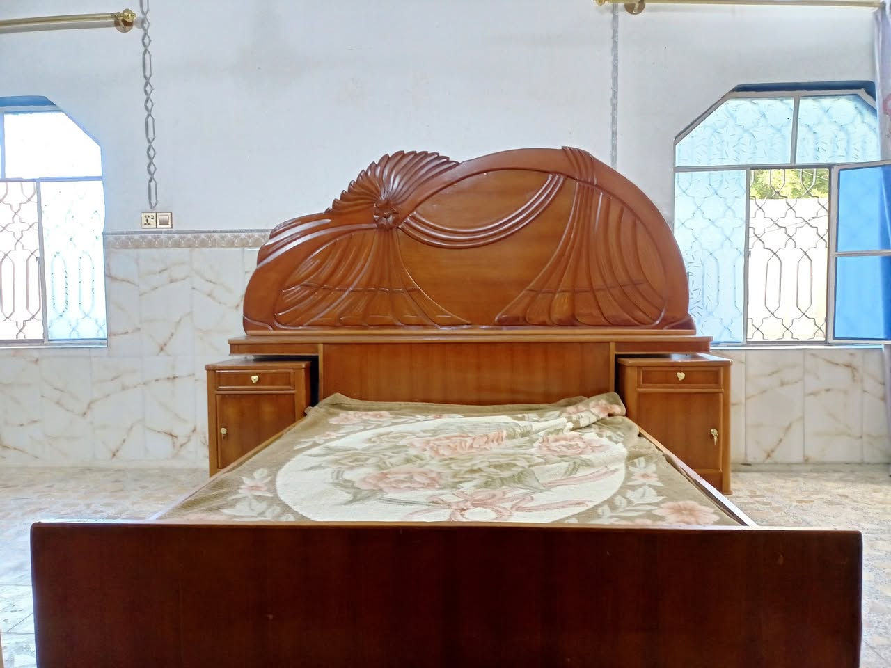 هاتف ابو غرفه *********** ‏‪
غرفة صاج عراقي شرط النظافه والقوه ( تزكام درجه اولى)ام الخمسه باب سعر 475 بيه مجال مكان النجف
