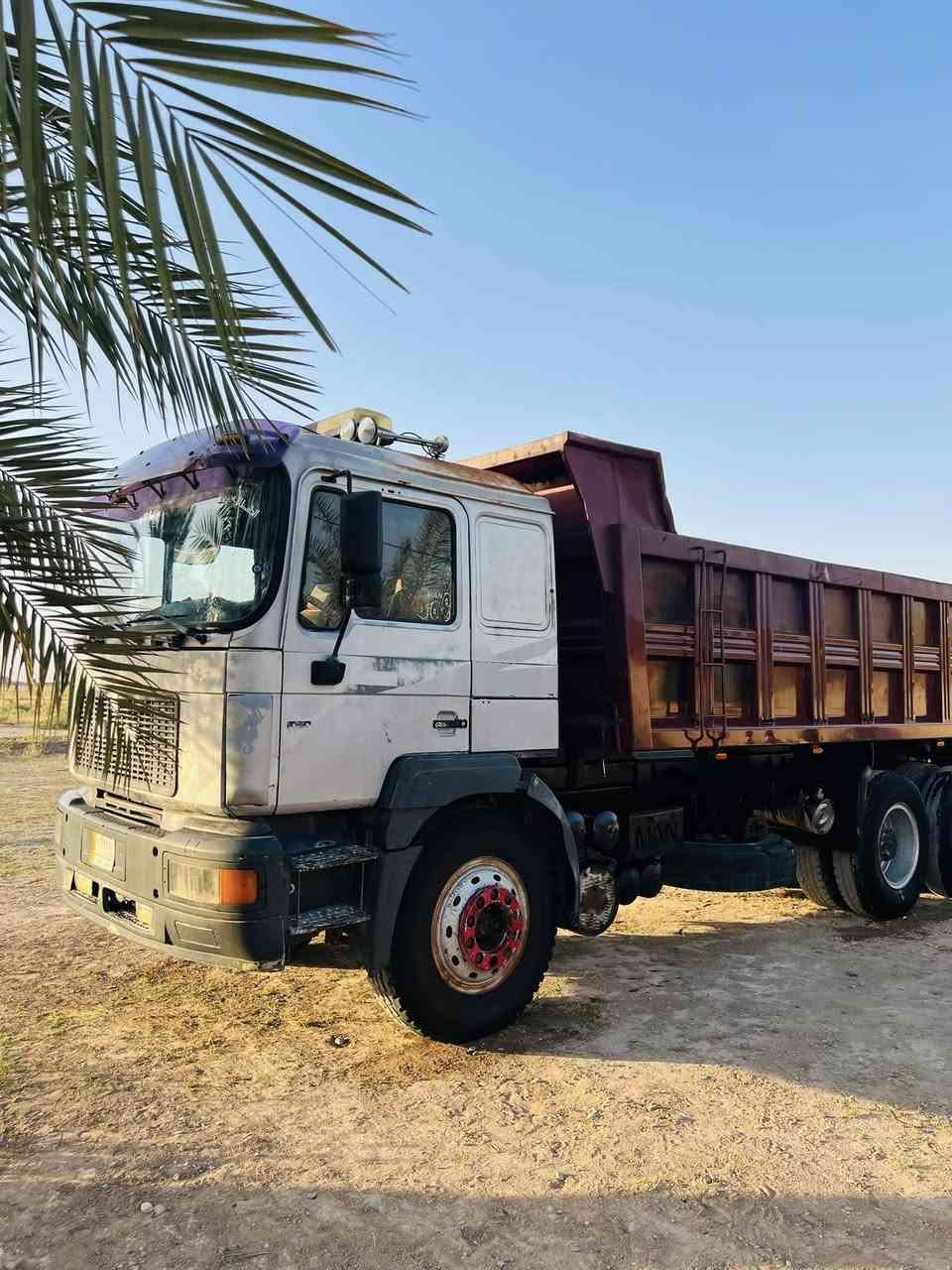 السلام عليكم للبيع مان صقرموديل 95لاصرف ولاتبخير كير 160الشاصي مكفول السعر 220 وبيهه مجال للستفسار الاتصال على الرقم ***********
