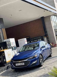 شوفرليت ماليبو 2023 فئة Lt2 للبيع او مراوس صور  الحادث مرفقة  المواصفا...