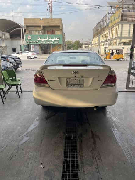 السلام عليكم بيع سريع بدون مراوس 
كامري 2006 خليجي رقم واسط مميز بأسمي 

محرك كير حدادية كفالة / السعر 85 
محرك 4 سلندر / بيها صبغ بدون ضرر ولا حادث 
عنواني بغداد الجديدة شارع المسبح 

***********
