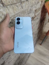 فيفو Y19s • ١٢٨ • شاشة مفطرة