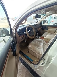 غسل VIP • بوليش • قرب مجسر حواس