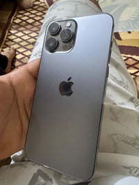 ايفون 13برو ماكس ذاكره نص تيره يعني 512 فول نضافه اذا لكيت شخط اخذه وخ...