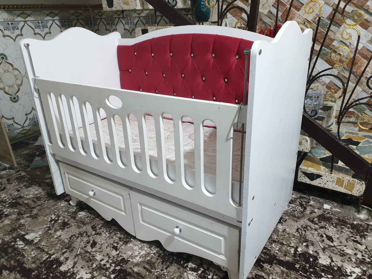 هي جربايه هي كاروك تركي الاصلي سعر  75 هي والدوشك نظيف حيل
استعمال قليل للاتصال ***********
