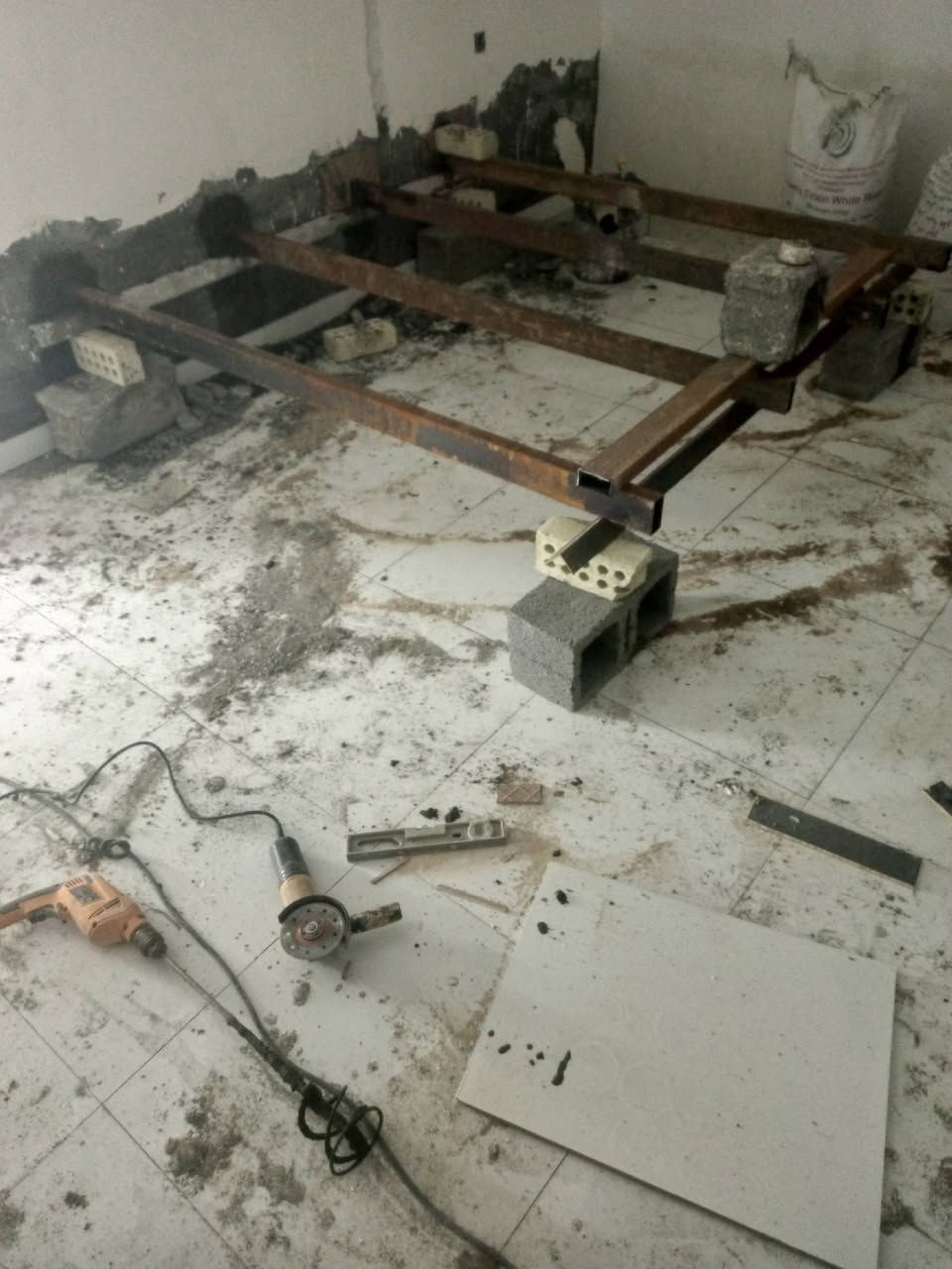 السلام عليكم شنو رئيكم بهيج تصميم؟؟ اي شخص يريد هيج شغل ويحب شي نادر!! وحديث وعصري وقوي الچربايه او القنفات صالة او مكاتب شرط كله تفصال حسب رغبة اتصل عله هذا الرقم" ***********. ادمن ورده 🌹وافق
